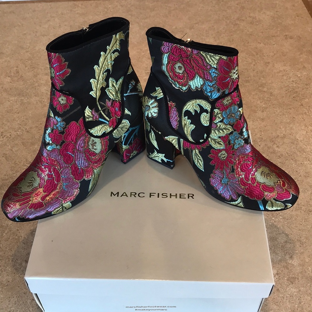 Zip up boots